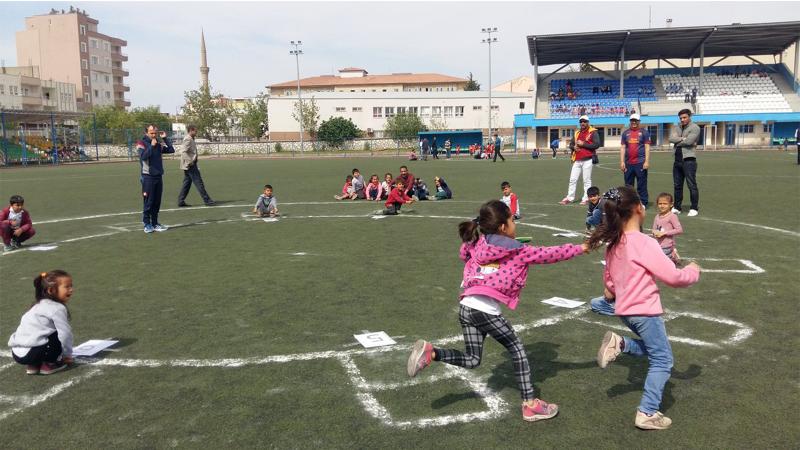 MEB'den çağrı: Yağ satarım bal satarıma devam
