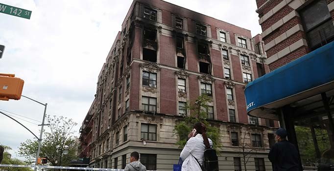 New York'taki yangında 4'ü çocuk 6 kişi hayatını kaybetti