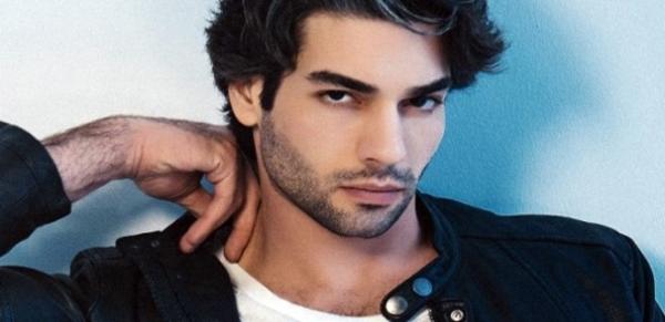 Şükrü Özyıldız yeni aşkıyla poz verdi