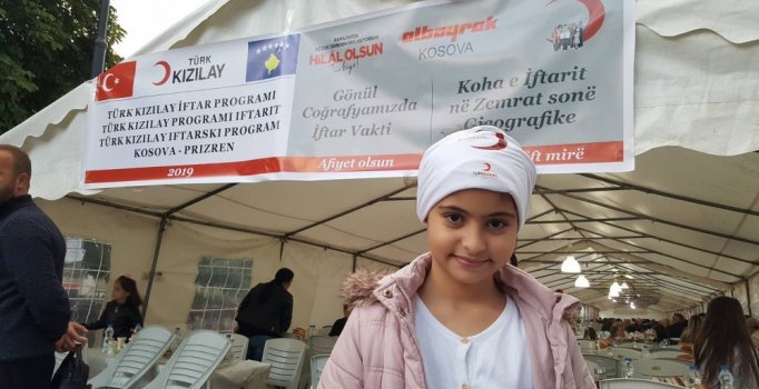 Türk Kızılayı, Prizren'de 500 yetime iftar yemeği verdi