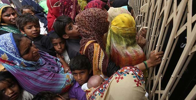 Pakistan'da AIDS skandalı: Doktor 510 kişiye HIV pozitif bulaştırdı