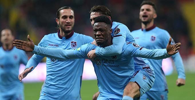Trabzonspor Ekuban'ın bonservisini alıyor