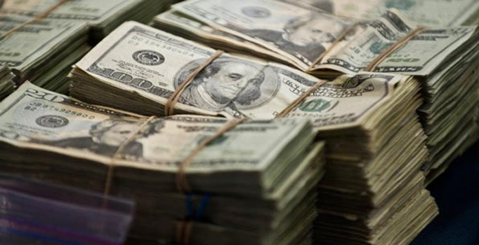 Dolar/TL kuru 6 liraya dayandı