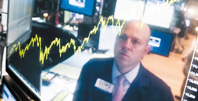 Ekonomi yönetimi konuştukça TL kaybetti