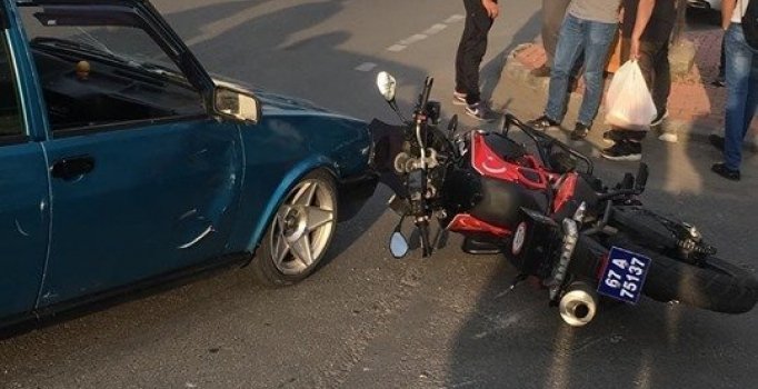 Ehliyetsiz sürücü Yunus ekibine çarptı, 2 polis yaralandı