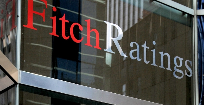 Fitch, Türkiye'nin not görünümünü 'negatif' olarak teyit etti