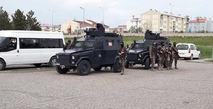 Kars Sarıkamış'ta arazi katliamı:  6 ölü, 6 yaralı