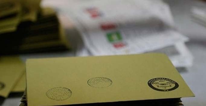 İstanbul'da hangi parti var hangisi yok?