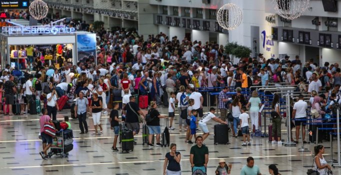 Antalya turizminde tüm zamanların rekoru kırıldı