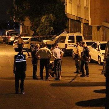 Bağcılar'da silahlı çatışma: 4 yaralının durumu ağır