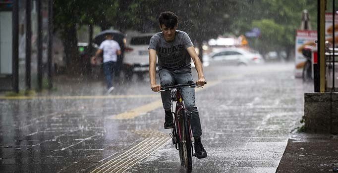 İstanbul, Kocaeli, Sakarya ve Yalova için sağanak uyarısı