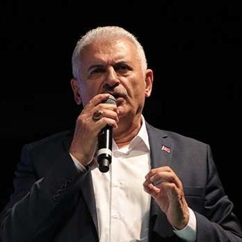 Binali Yıldırım: Ekrem İmamoğlu başlı başına bir projedir