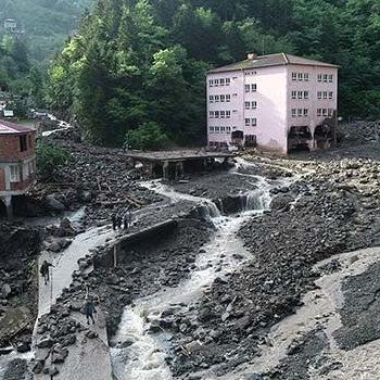 Meteorolojiden peş peşe uyarı: Trabzon için 'sarı alarm' verildi