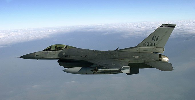 Bulgaristan Cumhurbaşkanı'ndan F-16 alımına veto