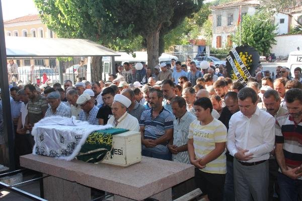 070fbdd5c5d60438a0d645f2b9c1ce69