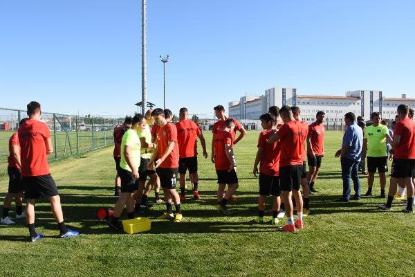 93f5475b944ca548f8a221a9f22d3c17