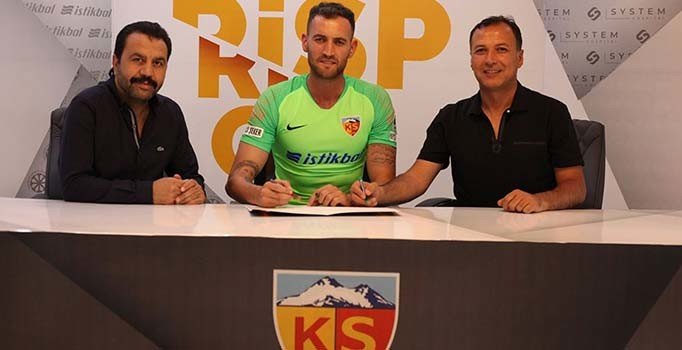 Ayak kemiği kırılan Eray İşcan ameliyat oldu