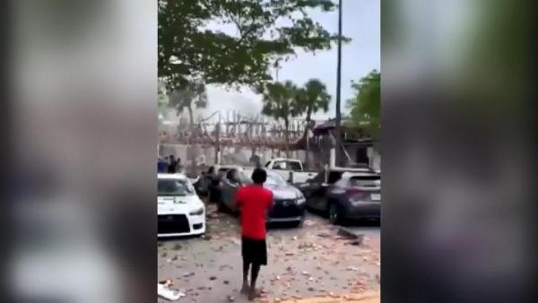 db23cb2f23295c292c89c7e18df2e829