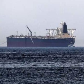 İran, Basra Körfez'inde bir petrol tankerine el koydu