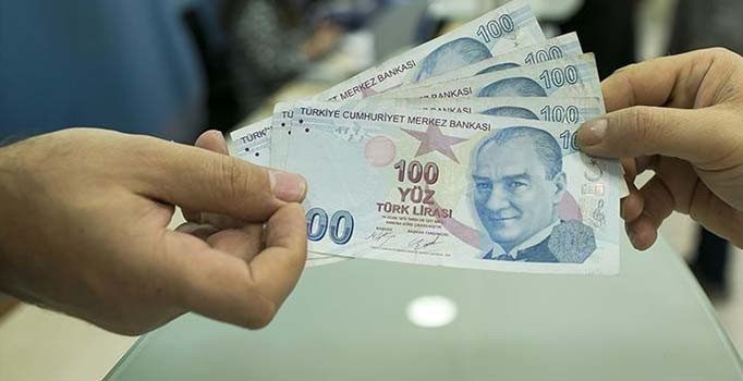 Vefat eden eşinin maaşını alan kadın, yetim maaşı da alabilecek