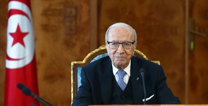 Tunus Cumhurbaşkanı Sibsi yeniden hastaneye kaldırıldı