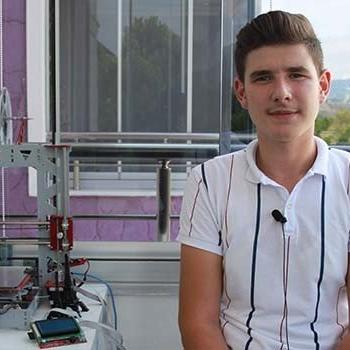 17 yaşındaki genç 2 ayda 3D yazıcı yaptı: İlham geldi ve başladım
