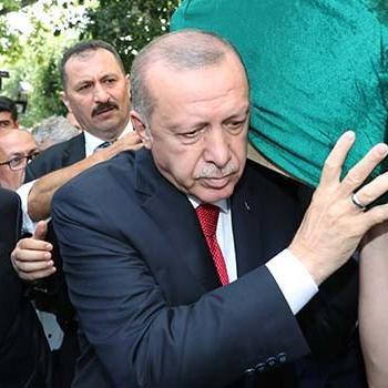İlahiyatçı Emin Işık İstanbul'da son yolculuğuna uğurlandı