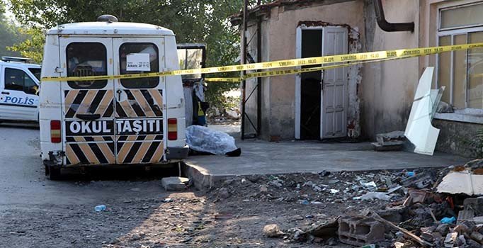 Keçiören'de 73 yaşındaki Cafer Kılıç, 20 yıldır yaşadığı minibüste ölü bulundu