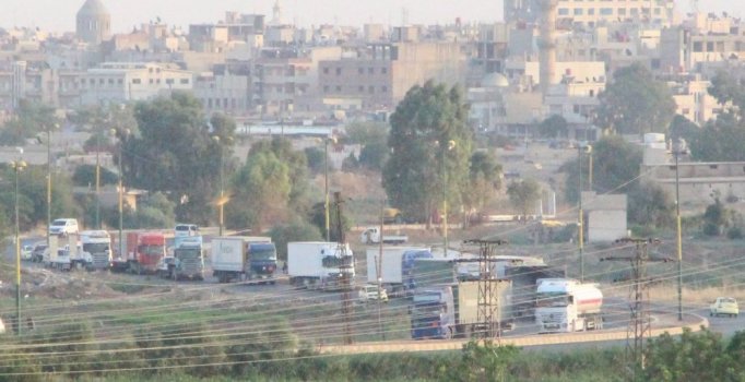 Suriye'den Irak'a giden ABD konvoyu görüntülendi