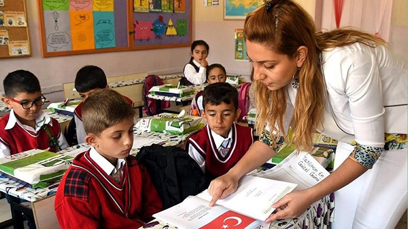 PISA direktöründen Türkiye değerlendirmesi: Yoksul çocuğun şansı kısıtlı, sınav baskısı çok, iyi okul sayısı az