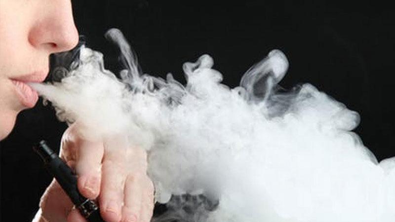 Elektronik sigara kaynaklı hastalıkta yeni ölüm!