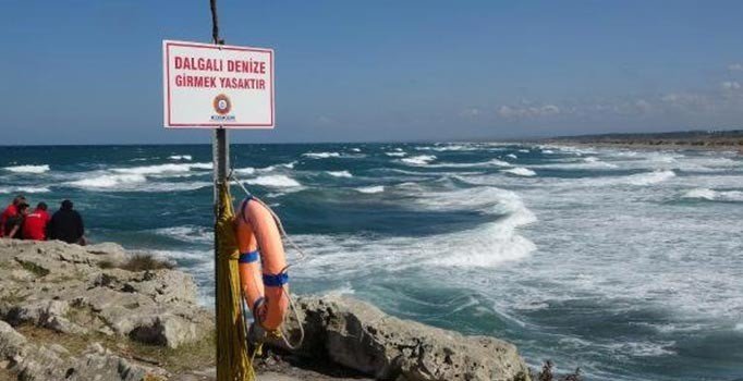 Kocaeli'de 14 yaşındaki Emirhan denizde kayboldu