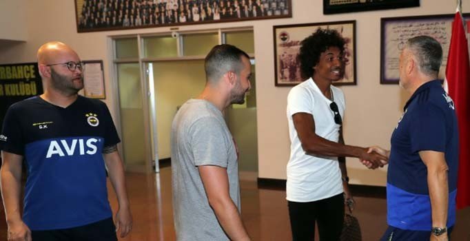 Luiz Gustavo, Can Bartu Tesisleri'ni gezdi