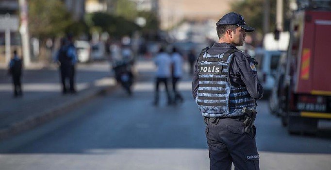 İstanbul'da operasyon: DEAŞ'ın sözde 'kadı'sı yakalandı