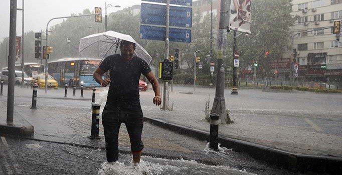 Meteoroloji'den 11 ile uyarı: Gök gürültülü sağanak geliyor
