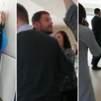 Hasta yakınıyla doktorun kavgası kamerada