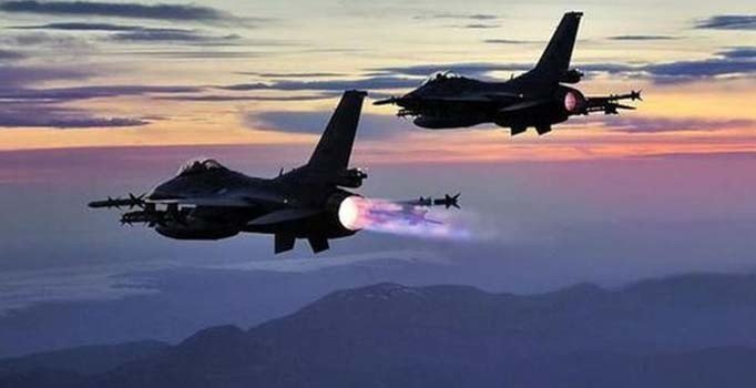 Türk jetleri YPG/PKK'nın ikmal yollarını vurdu