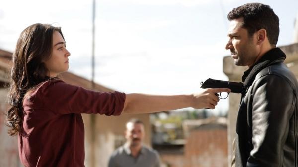 0x0-ramo-3-bolum-fragmani-izle-ramo-3-yeni-bolum-fragmaninda-silahlar-cekiliyor-1579647512198