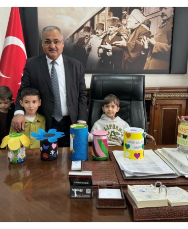 17425576581997626095